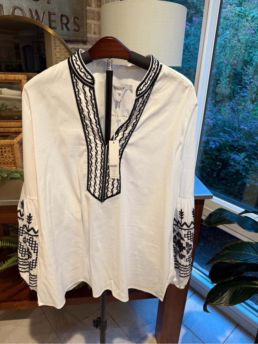 NWT Chico's Embroidered Tunic White & Black Size Medium